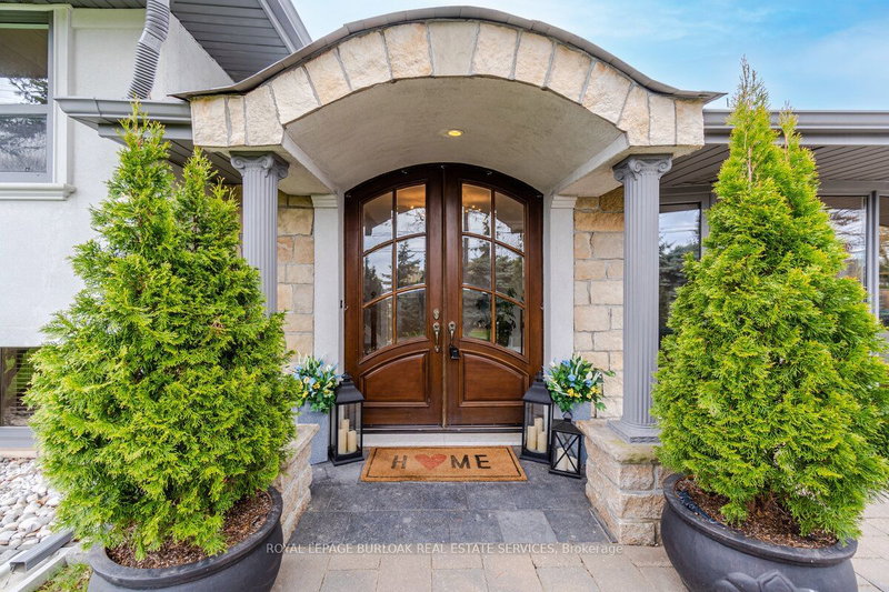 308 Third Line, Oakville, L6L 4A4 | Image 3