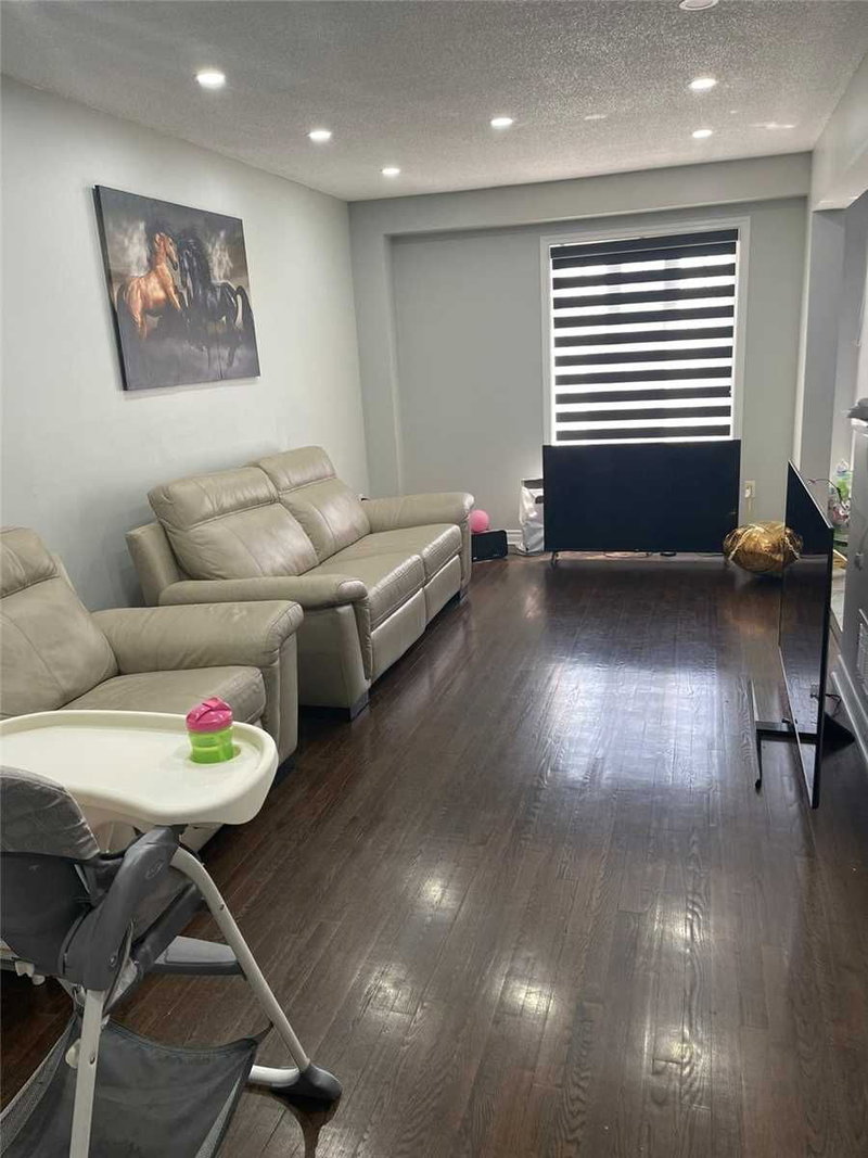 82 Twin Pines Cres, Brampton, L7A 1M8 | Image 3