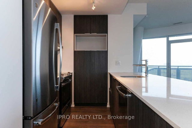 1306 - 2520 Eglinton Avenue
