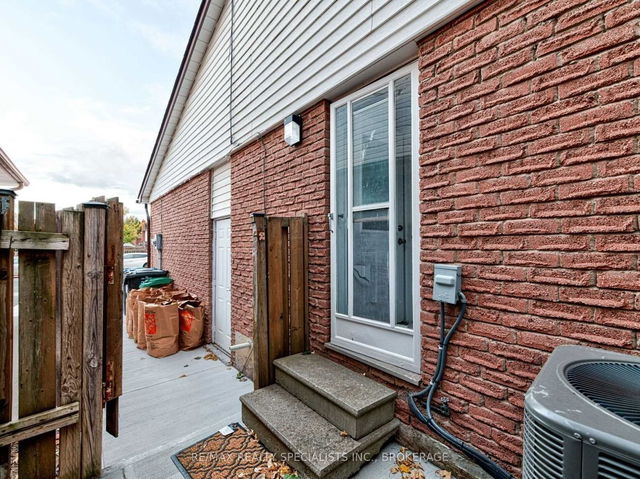 (Bsmnt) - 8 Cowan Road