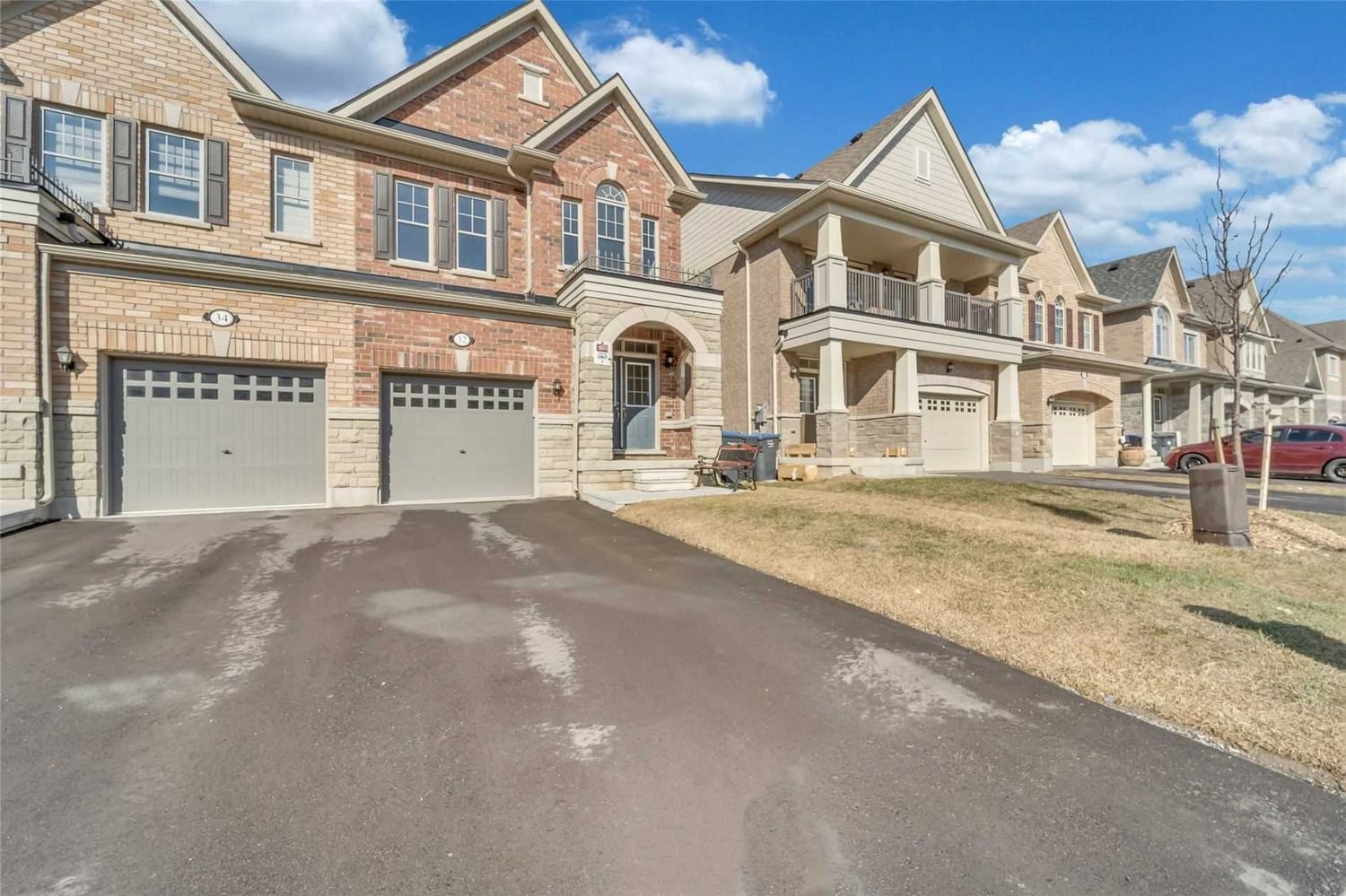 Townhouse sold at 32 Matterhorn Road, Brampton, Northwest Brampton, L7A 5A4 - MLS: W5928063