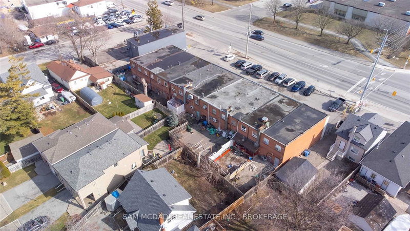 939 Lakeshore Rd E, Mississauga, L5E 1Z6 | Image 3