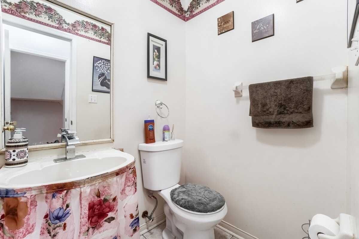 Listing Image 17