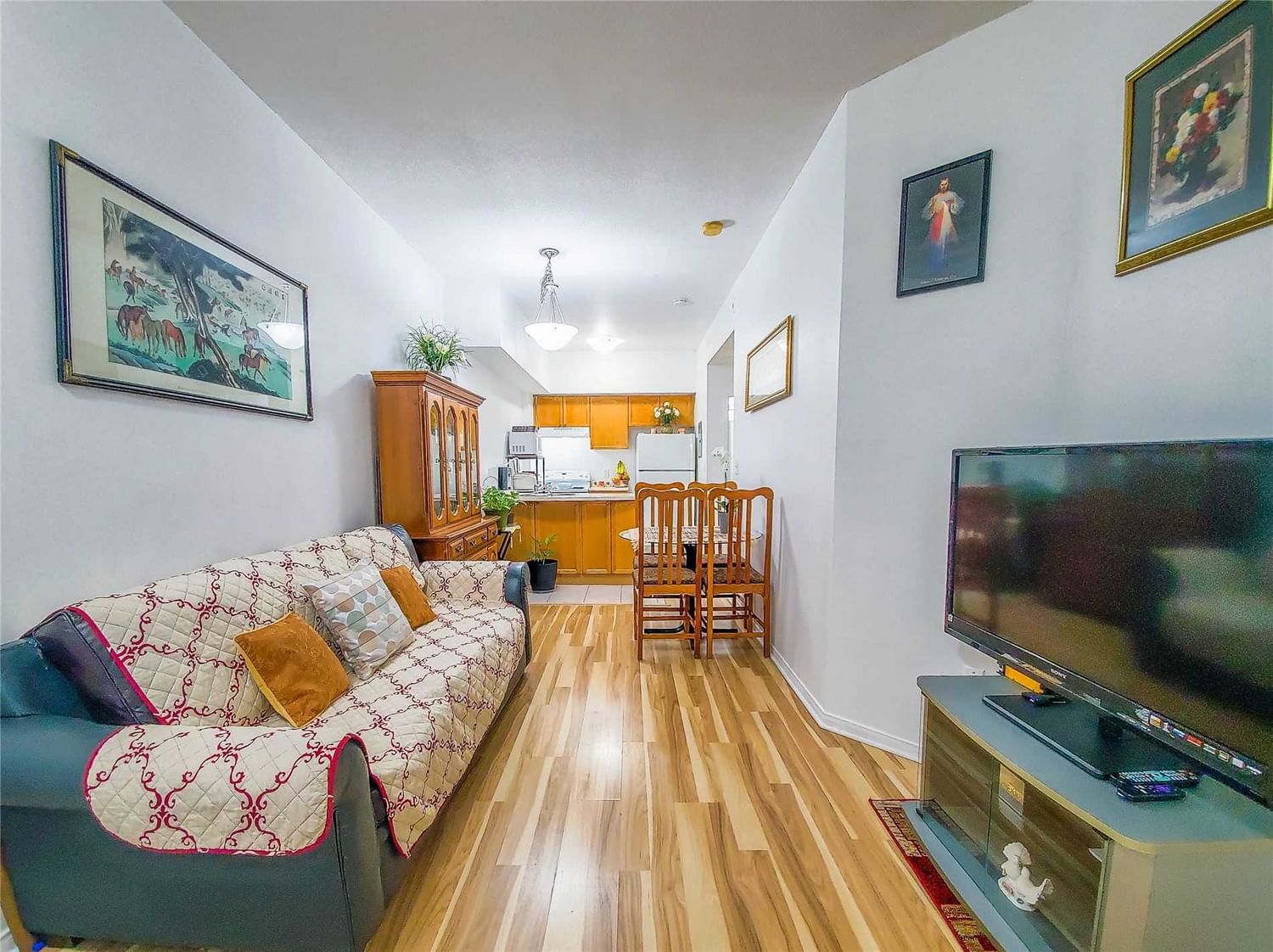 Listing Image 2