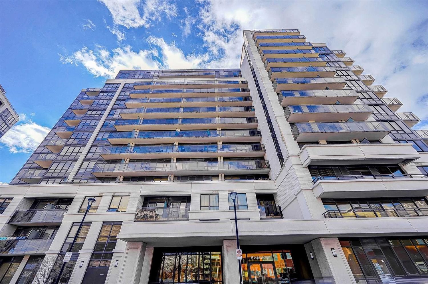 Condo sold at 609-55 De Boers Drive, Toronto, York University Heights, M3J 0G5 - MLS: W5932797