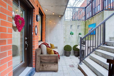 Townhouse sold at 12-869 Wilson Avenue, Toronto, Ontario, M3K 1E6 - Downsview-Roding-CFB - MLS: W5935037