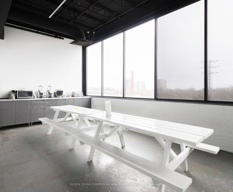 301 - 670 Caledonia Rd, Toronto, M6E 4V9 | Image 3