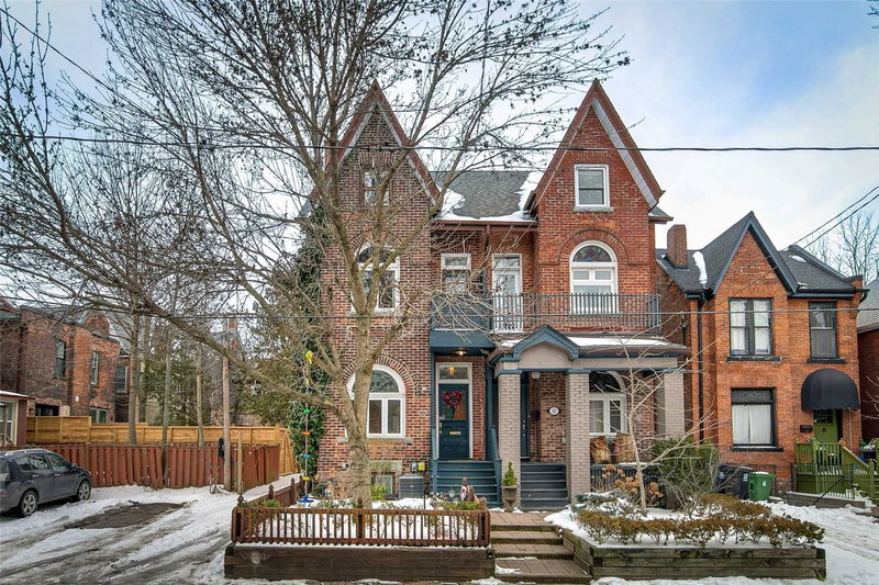 50 Gwynne Ave, Toronto, M6K 2C4 | Image 2