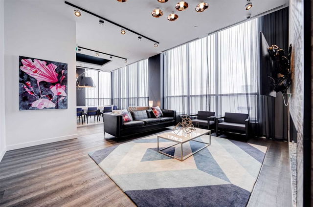 212 - 20 Thomas Riley Road