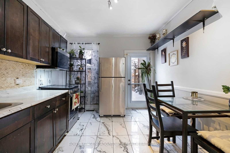 1259 Davenport Rd, Toronto, M6H 2H2 | Image 2