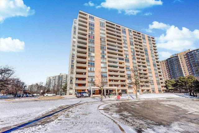 #811 - 40 Panorama Court