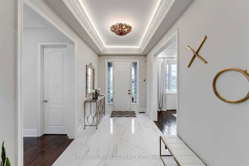 29 Chiming Rd, Brampton, L6P 4E1 | Image 3