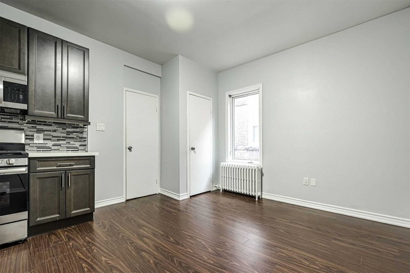 202 - 70 Melbourne Ave, Toronto, M6K 1K7 | Image 3