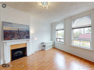 Investment sold at 2963 Dundas Street, Toronto, Ontario, M6P1Z2 - Junction Area - MLS: W5938171