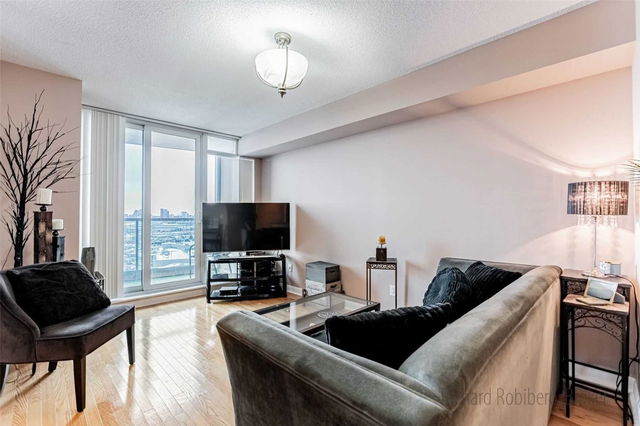 2209 - 235 Sherway Gardens Road