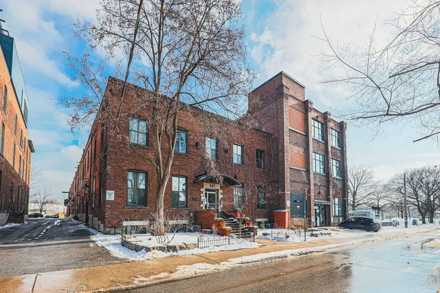 214 - 347 Sorauren Avenue