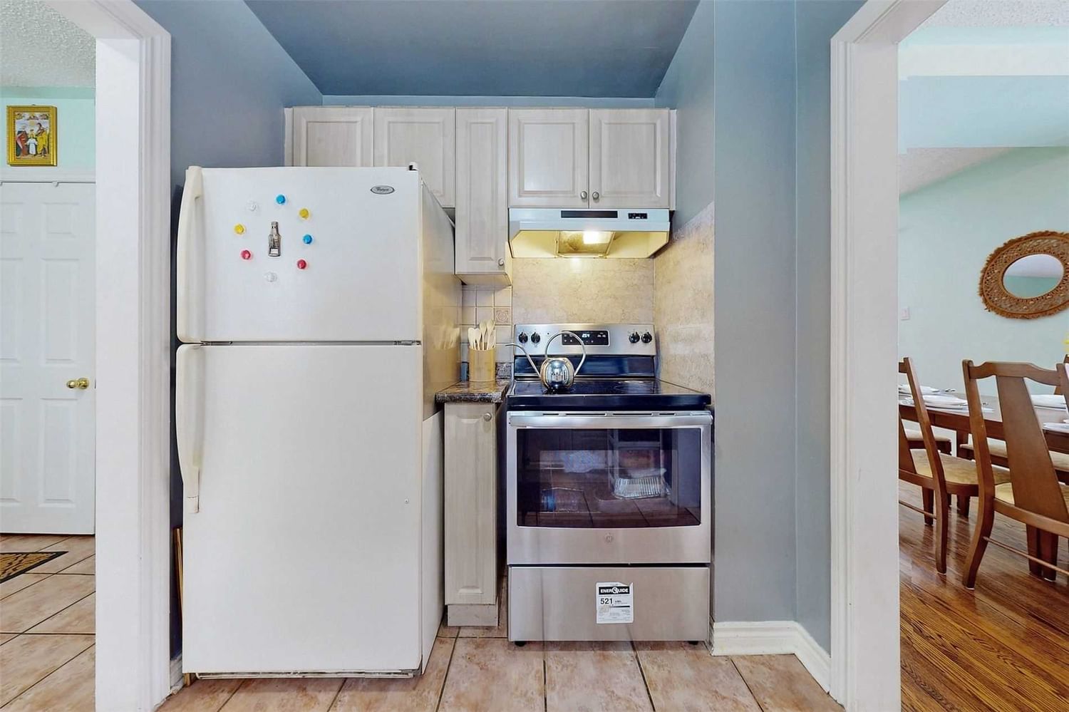 Listing Image 12
