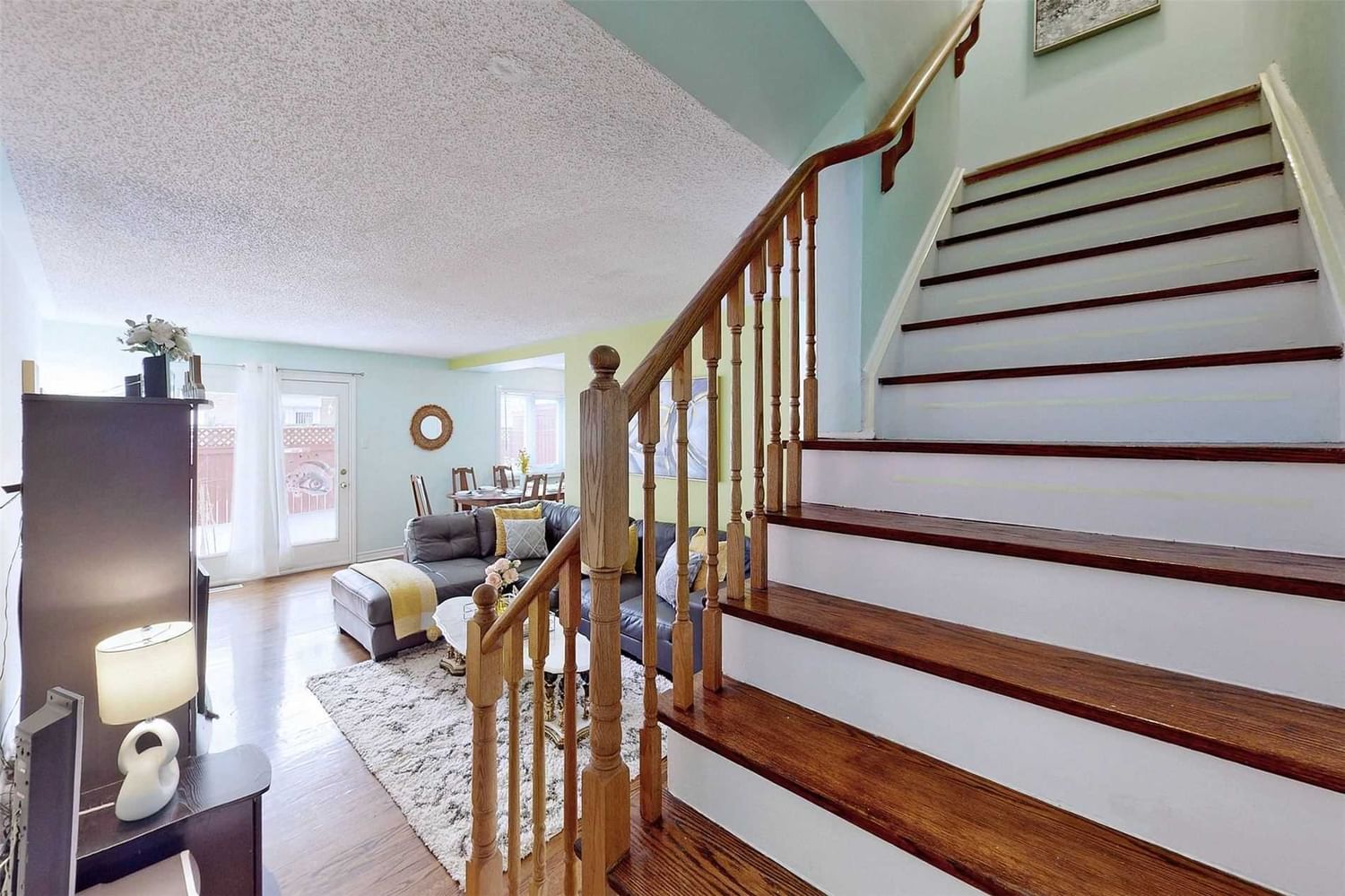 Listing Image 17