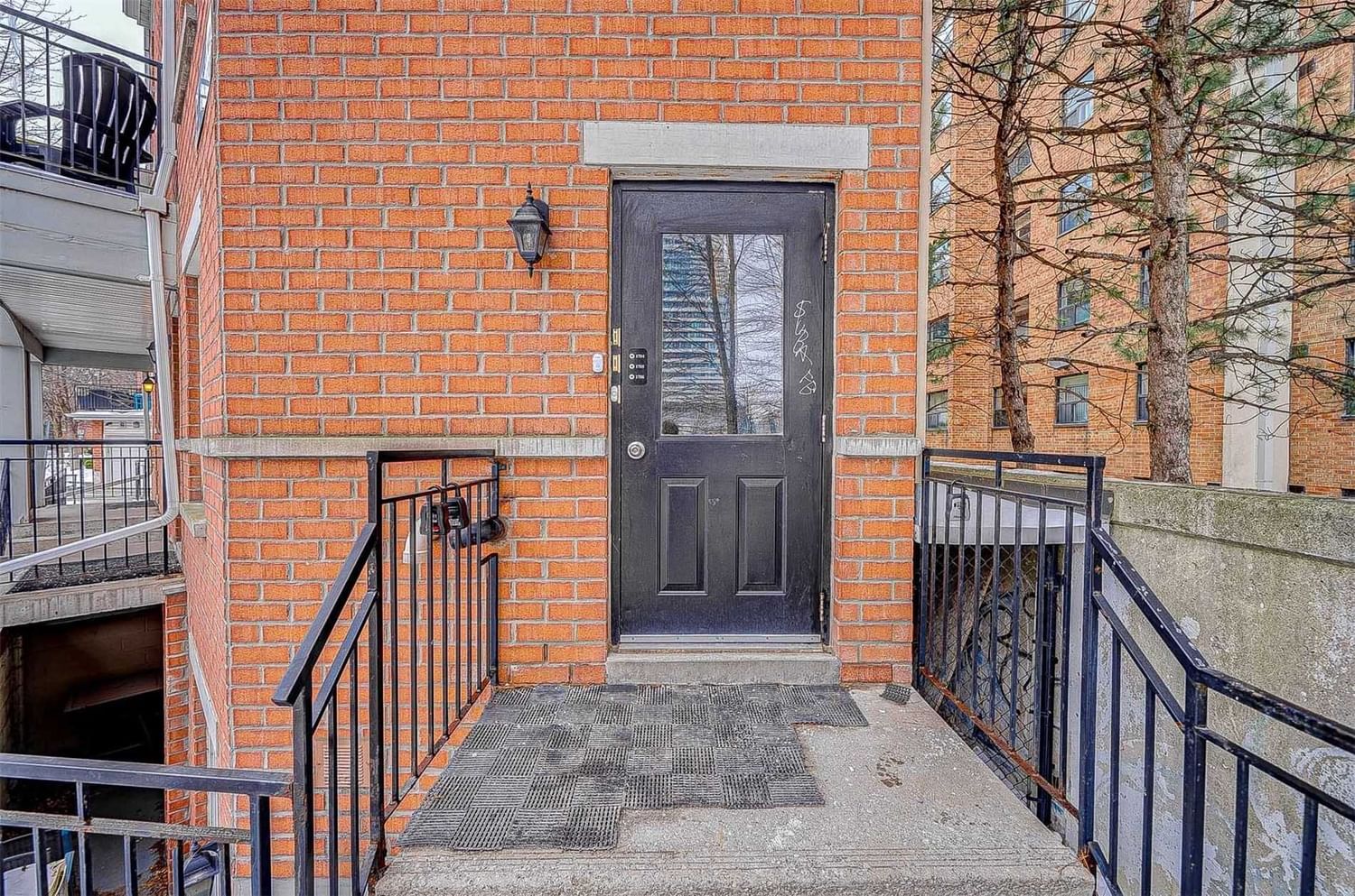 Townhouse leased at 1705-80 Joe Shuster Way, Toronto, Trinity-Bellwoods, M6K 1Y5 - MLS: W5939863