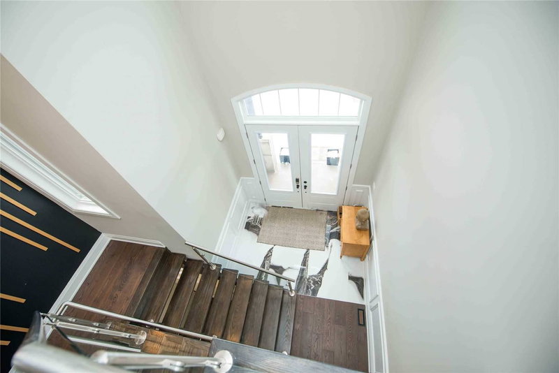 185 Burloak Dr, Oakville, L7L 4W4 | Image 2