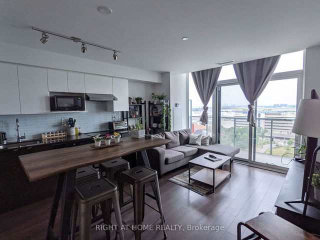 1506 - 160 FLEMINGTON Road