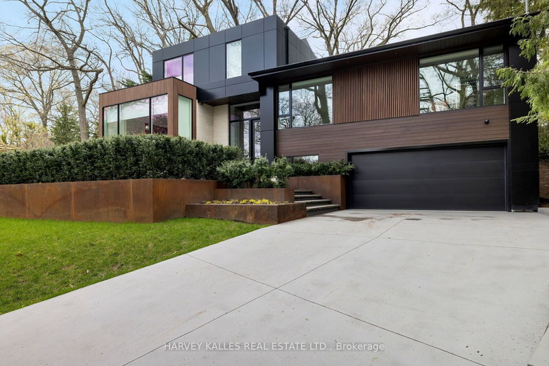 30 Edenbrook Hill, Toronto, M9A 3Z6 | Image 3