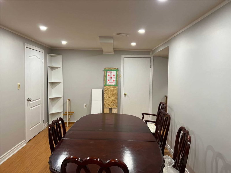 Lower - 1588 Princelea Pl, Mississauga, L5M 3P2 | Image 2
