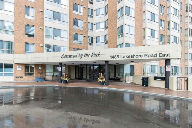 613 - 1485 Lakeshore Road