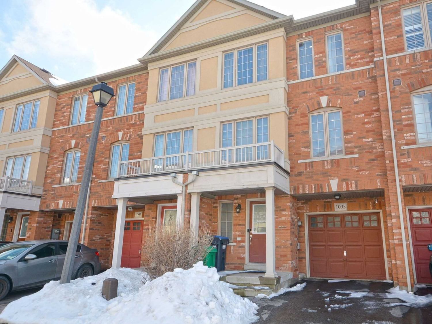 Townhouse leased at 1095 Felicity Crescent, Mississauga, East Credit, L5V 0B2 - MLS: W5946991