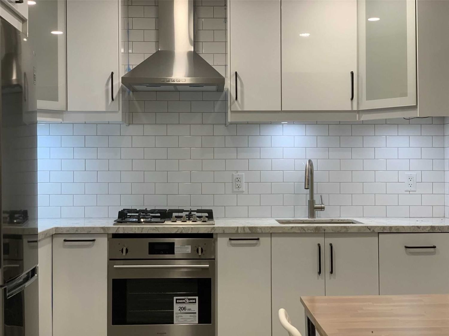Semi-Detached House sold at 23 Radford Avenue, Toronto, High Park-Swansea, M6R 1Z5 - MLS: W5948009