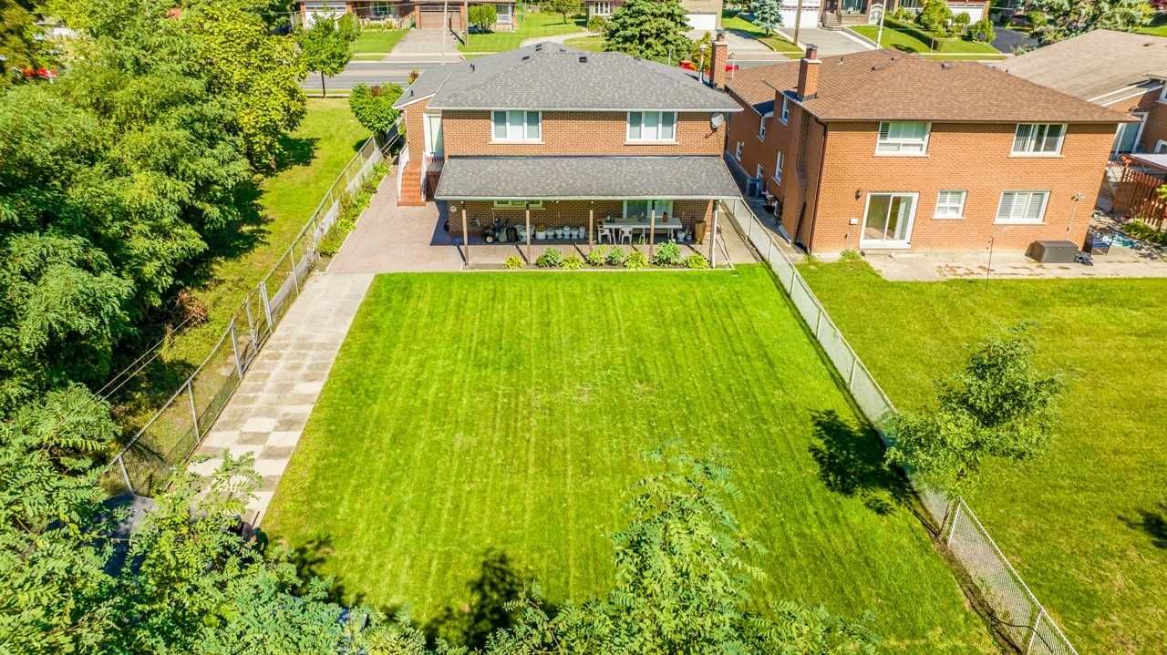 Detached House sold at 1241 Albion Road, Toronto, Thistletown-Beaumonde Heights, M9V 1A9 - MLS: W5948151