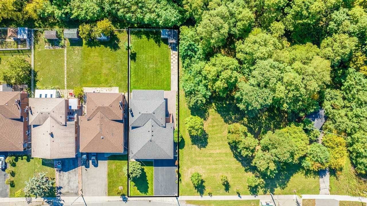 Detached House sold at 1241 Albion Road, Toronto, Thistletown-Beaumonde Heights, M9V 1A9 - MLS: W5948151
