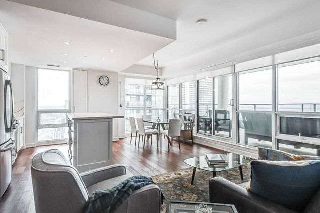 Lph01 - 2212 Lakeshore Boulevard