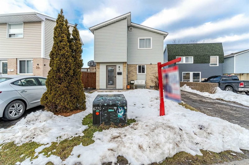 9 Horatio Crt, Brampton, L6S 1X8 | Image 2