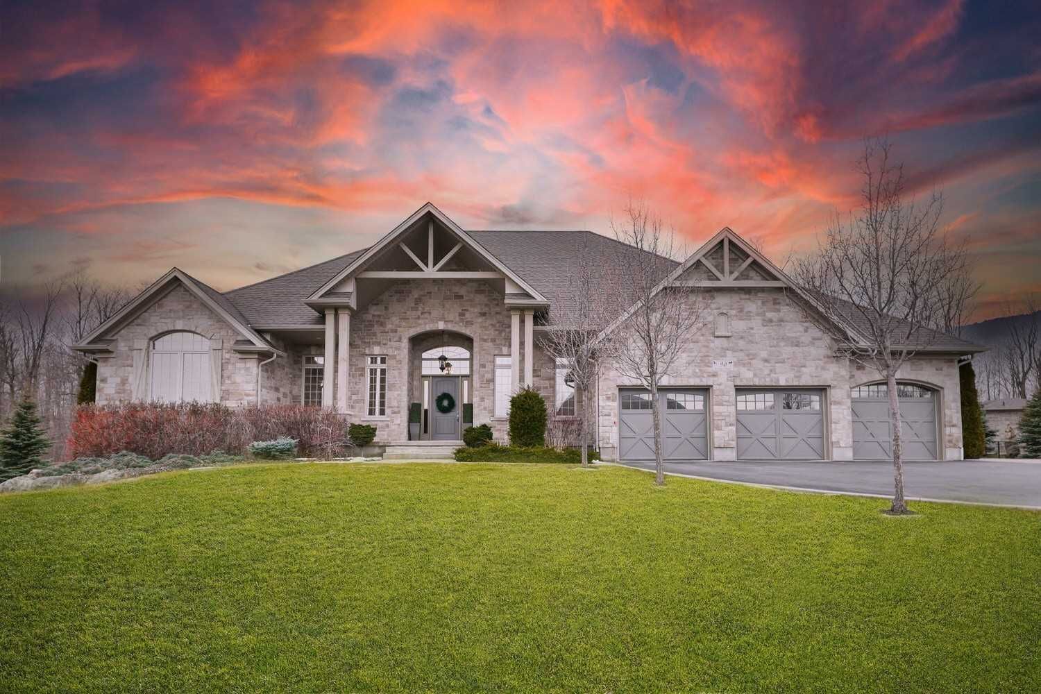 Detached House sold at 90 Stokes Trail, Milton, Campbellville, L0P1B0 - MLS: W5949801