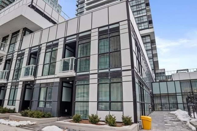 101 - 251 Manitoba Street