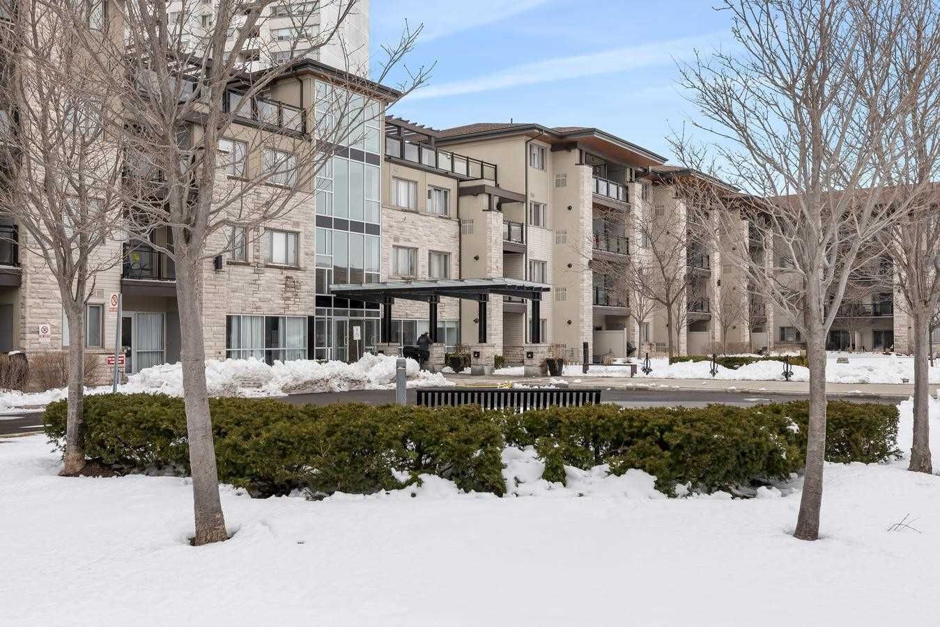 Condo leased at 325-570 Lolita Gdns, Mississauga, Mississauga Valleys, L5A 0A1 - MLS: W5952855