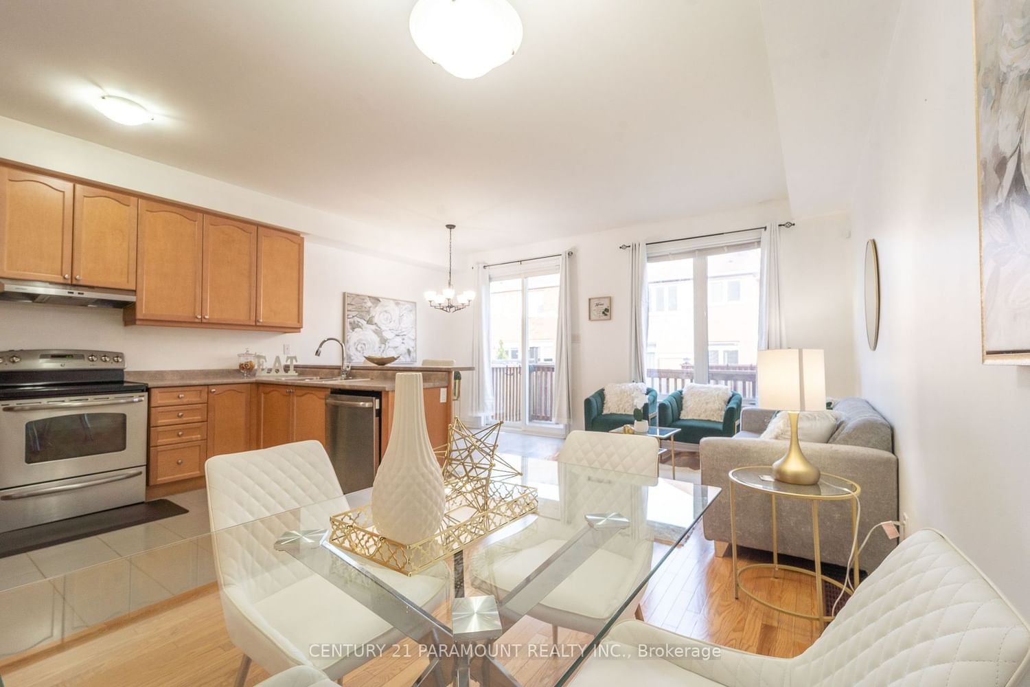 Listing Image 7