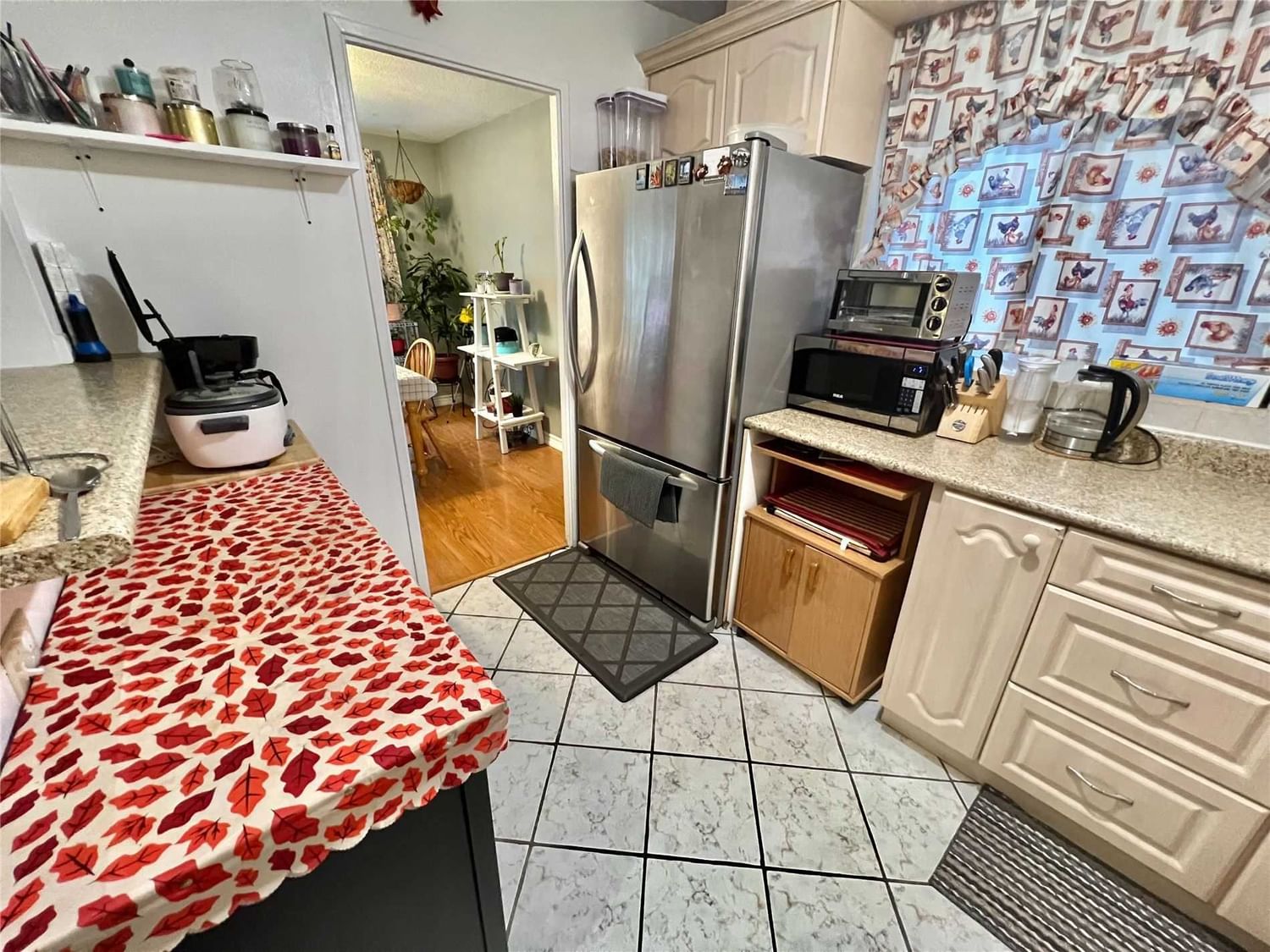 Listing Image 12