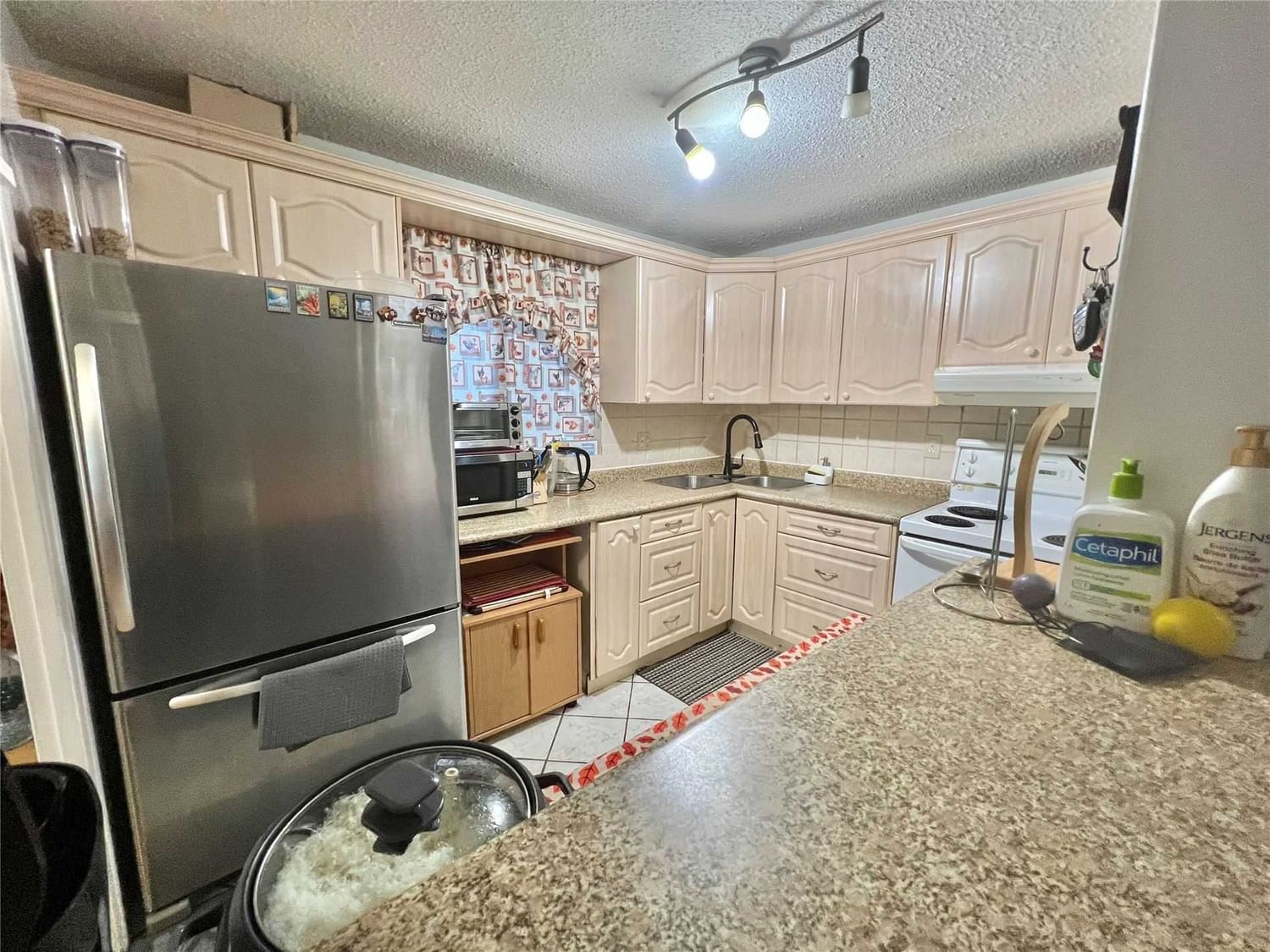 Listing Image 14