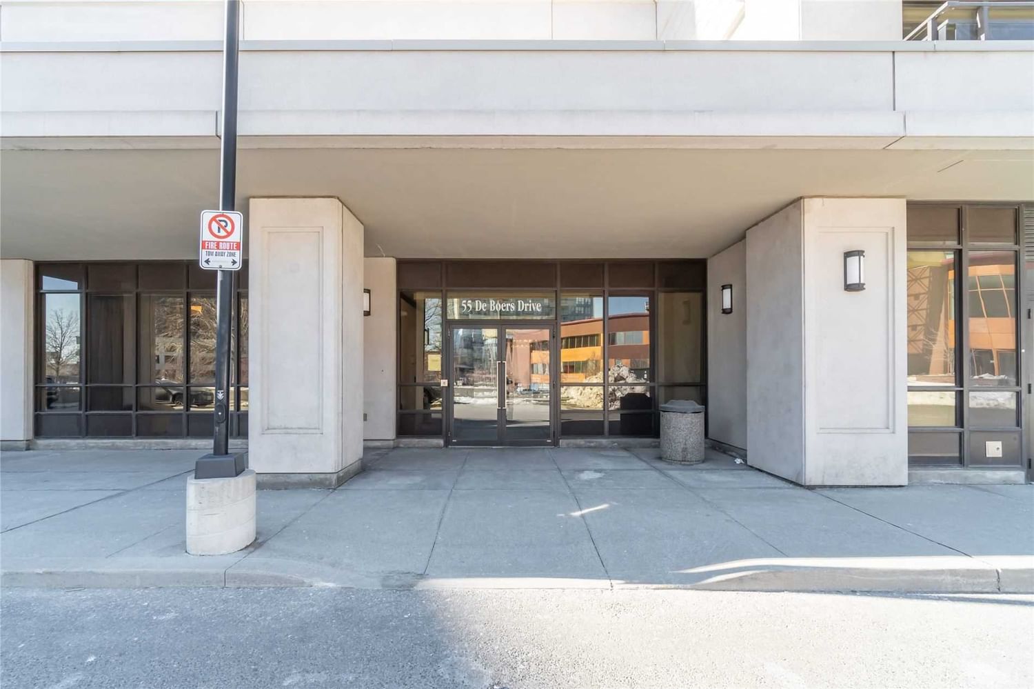 Condo sold at 304-55 De Boers Drive, Toronto, York University Heights, M3J 0G5 - MLS: W5955551