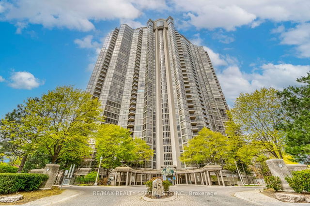 3010 - 45 Kingsbridge Garden Circle