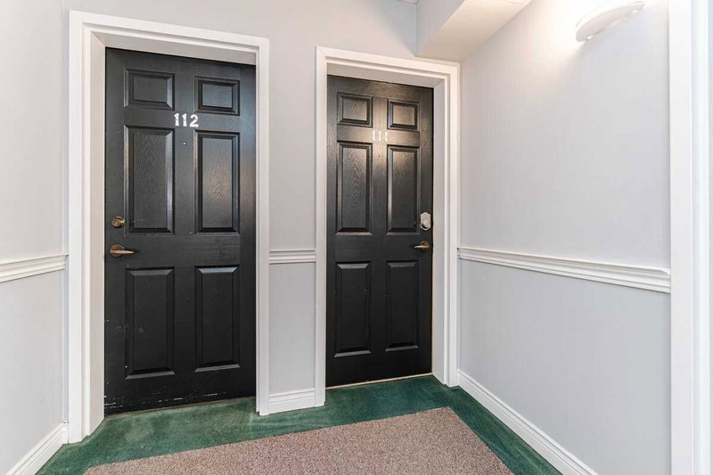 111 - 4003 Kilmer Dr, Burlington, L7M 4M1 | Image 3