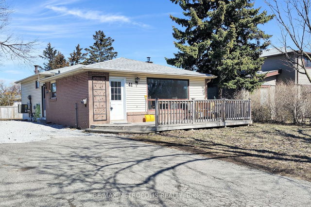 41 Deloraine Drive