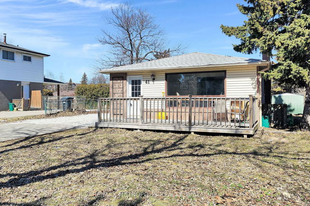 41 Deloraine Drive