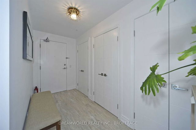 309 - 2522 Keele Street