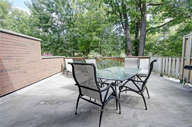 135 St. Lawrence Drive