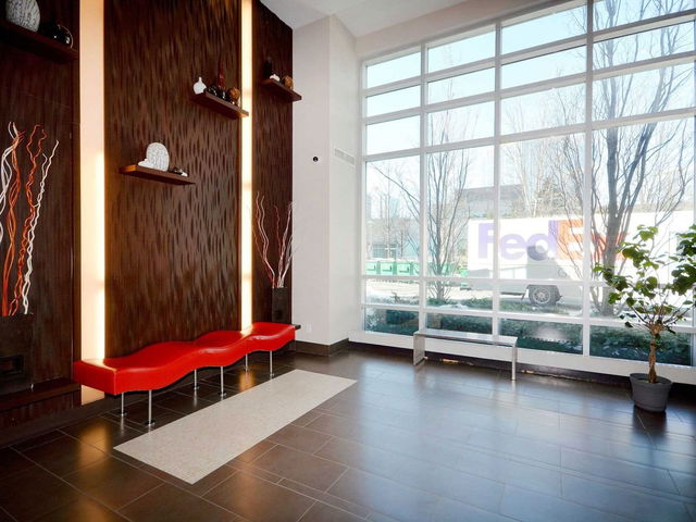 502 - 70 Absolute Avenue