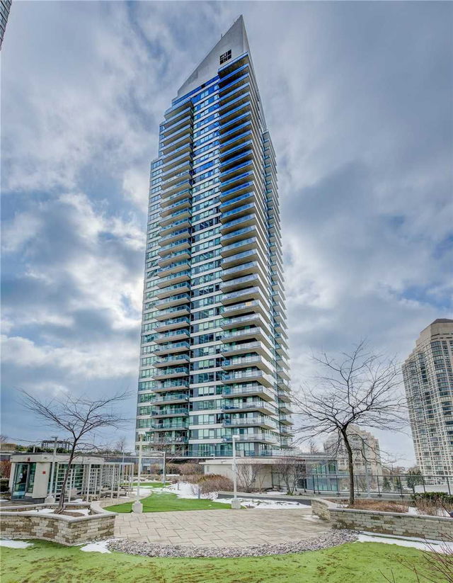 606 - 2240 Lake Shore Boulevard