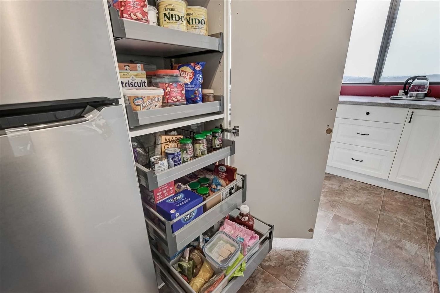 Listing Image 7